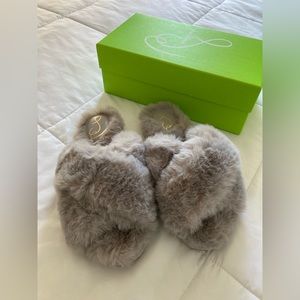 New Sam Edelman 9 Gray Jeane Faux Fur Slippers Cross Band Open Toe Slip On Fuzzy